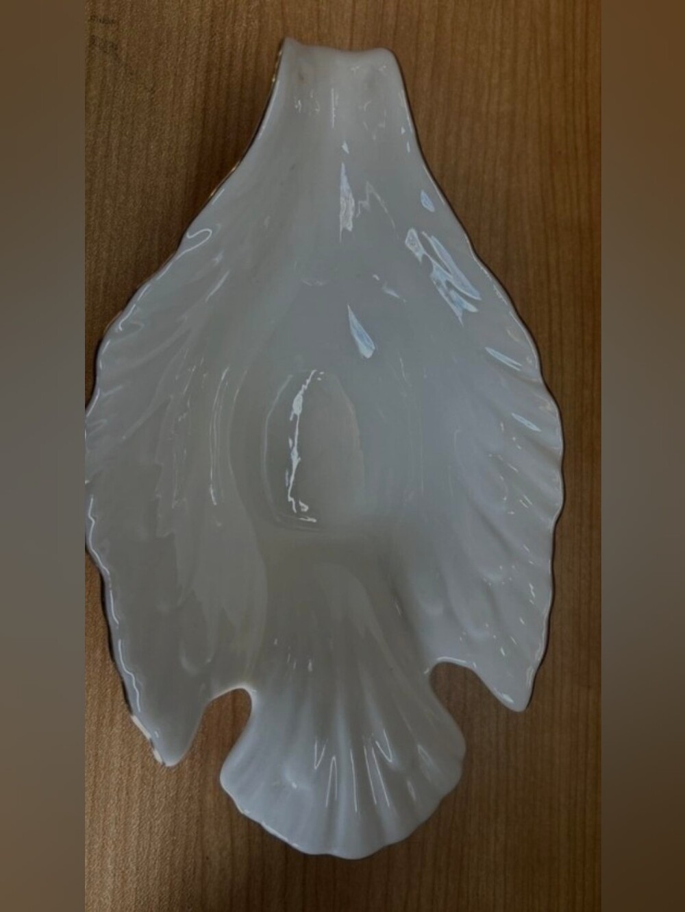 Vintage Lenox White Porcelain Dove-Shaped Candy/Nut Bowl with 24kt Gold Rim - Picture 2 of 3
